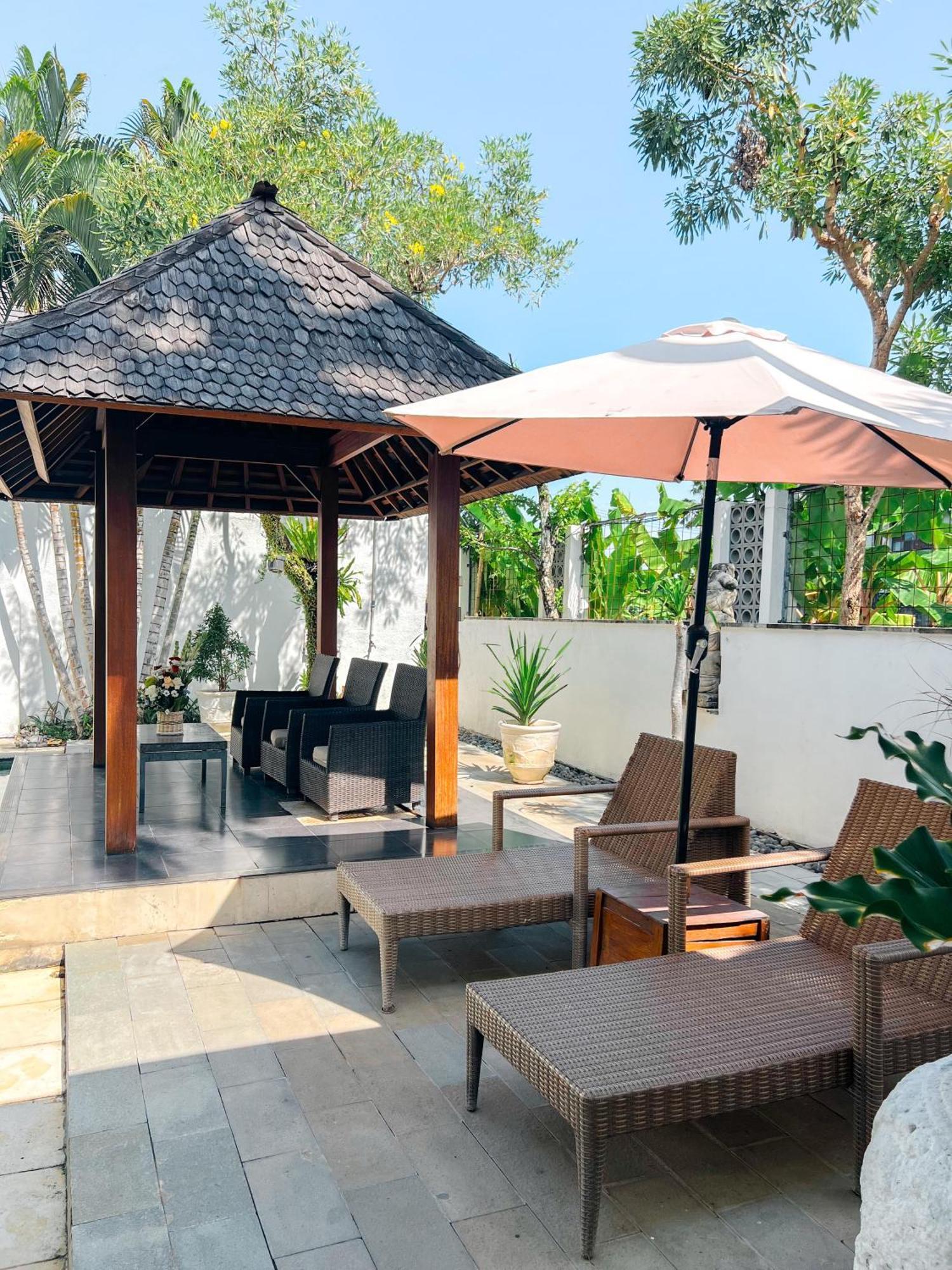 Apple Villas&apartamentos Kerobokan Exterior foto