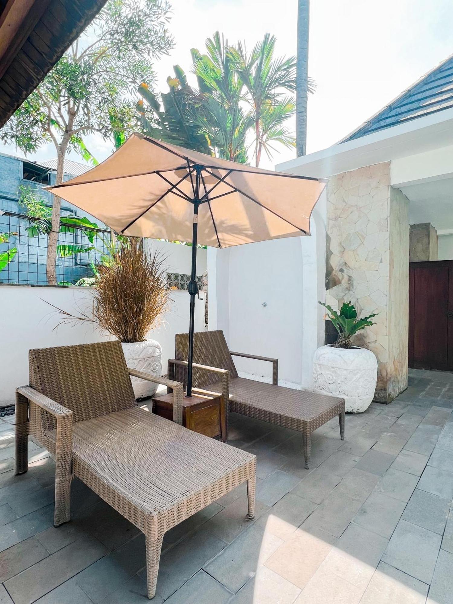 Apple Villas&apartamentos Kerobokan Exterior foto